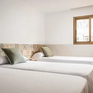 hostal-baler.catalonia-hotels.com/